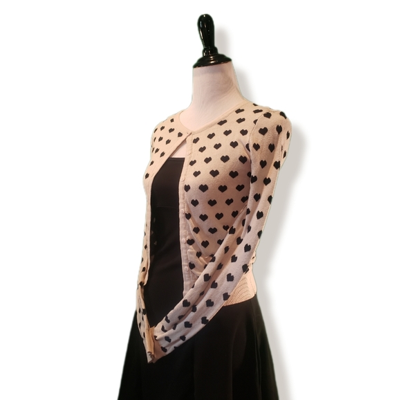 Cream heart cardigan - Picture 2 of 5